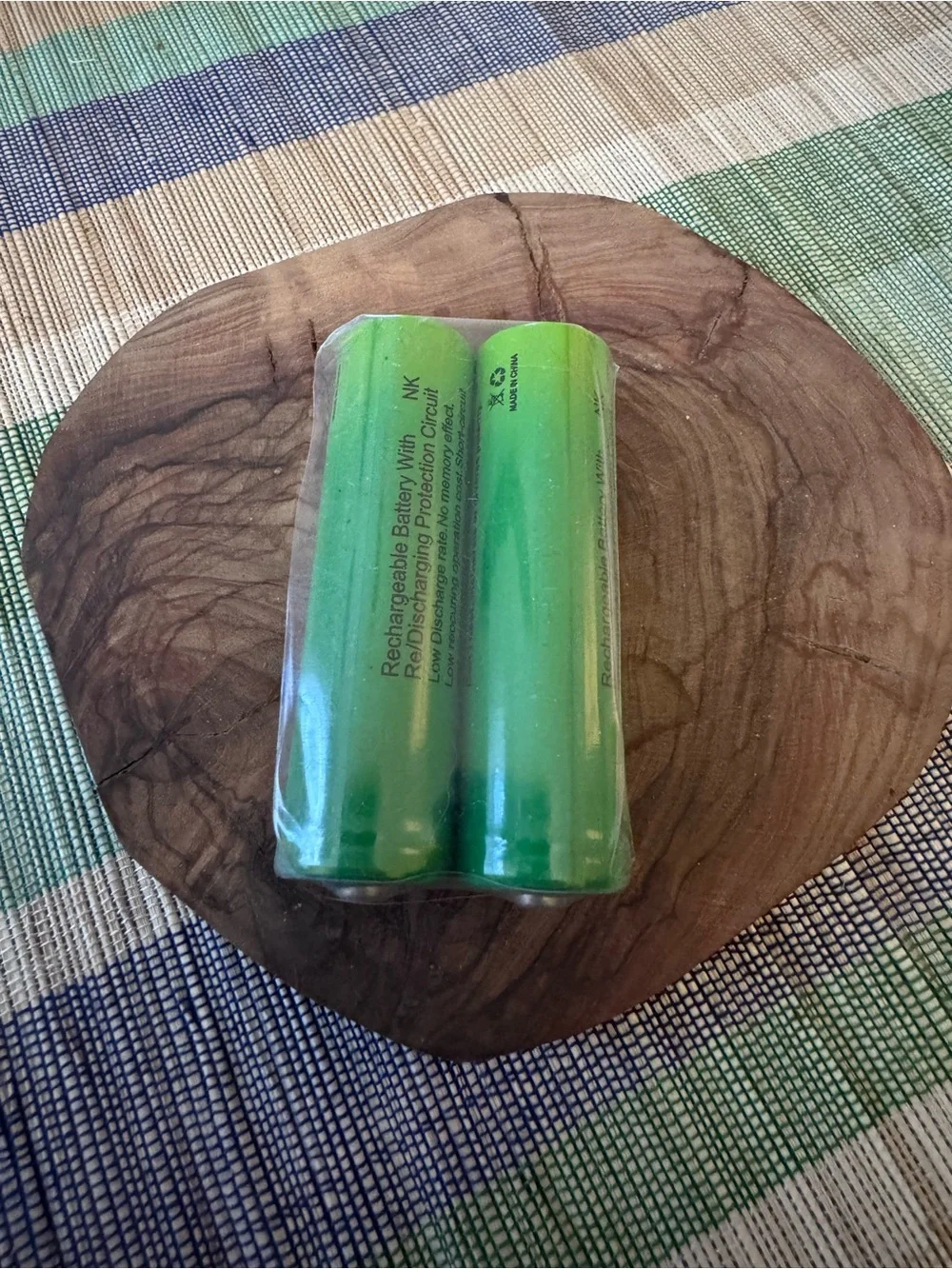 5000mAh 18650 Rechargeable Batteries with 4-Slot Black Charger
